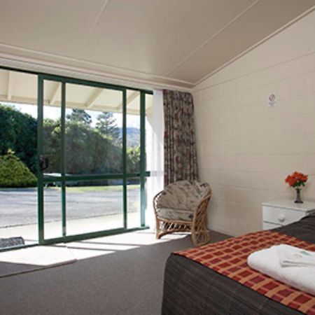 Opal Hot Springs & Holiday Park Okauia Esterno foto