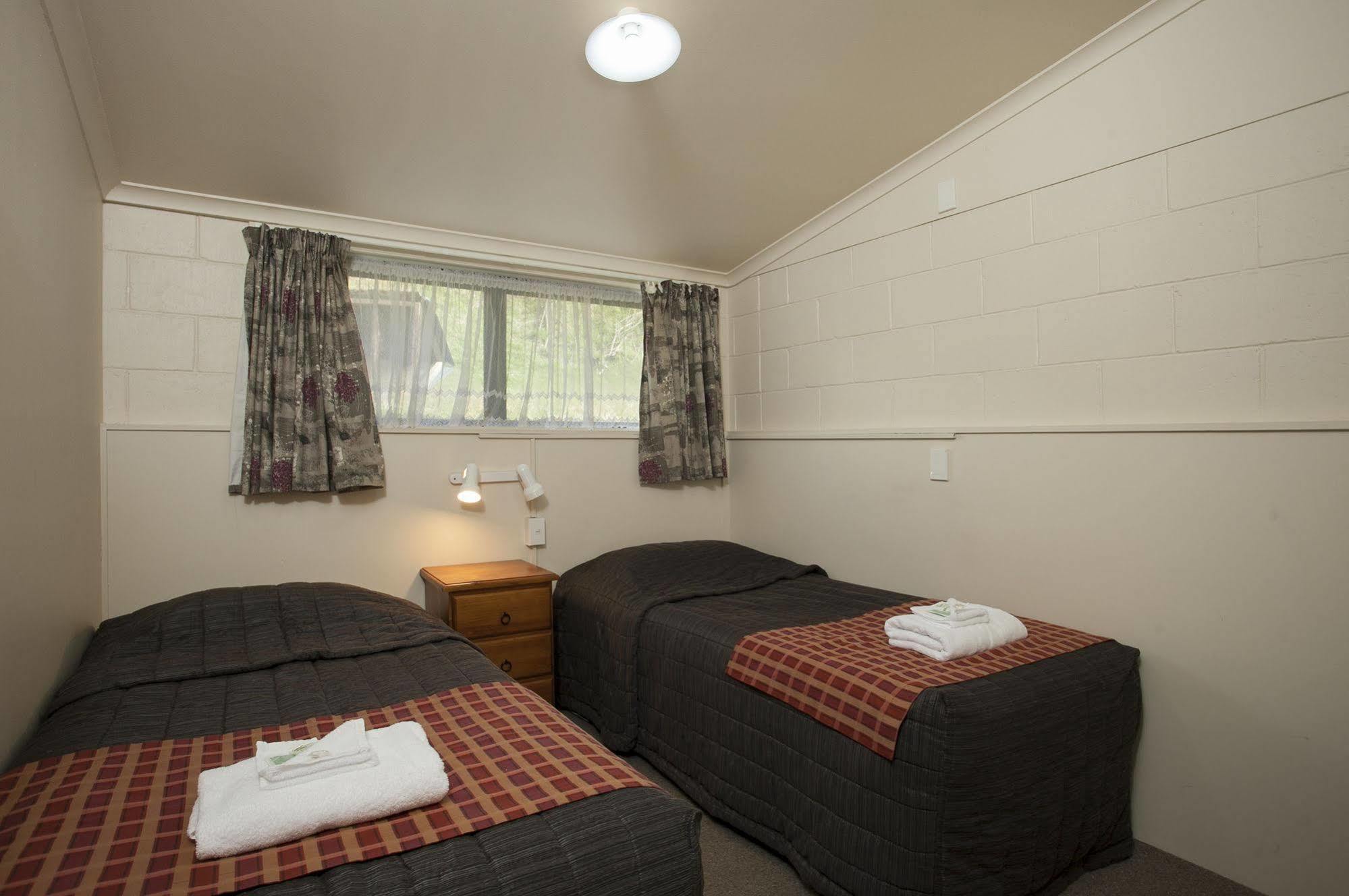 Opal Hot Springs & Holiday Park Okauia Esterno foto